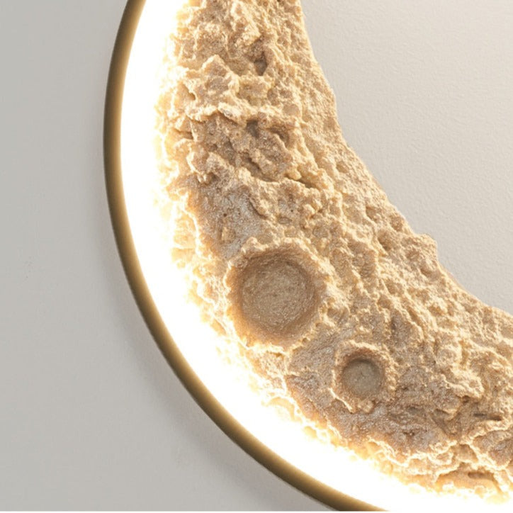 המפוס - מנורת קיר LED חצי ירח מודרנית